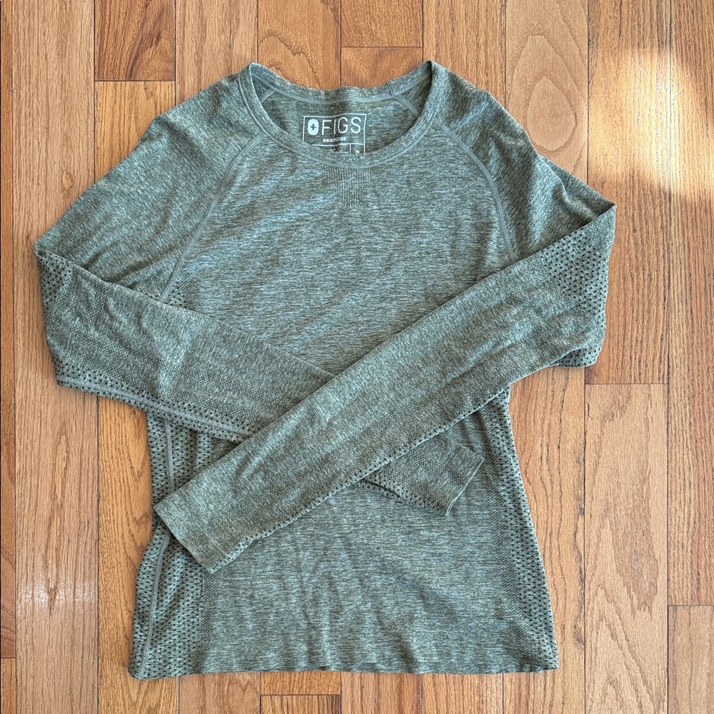 Figs Women's Olive Long Sleeve Tee